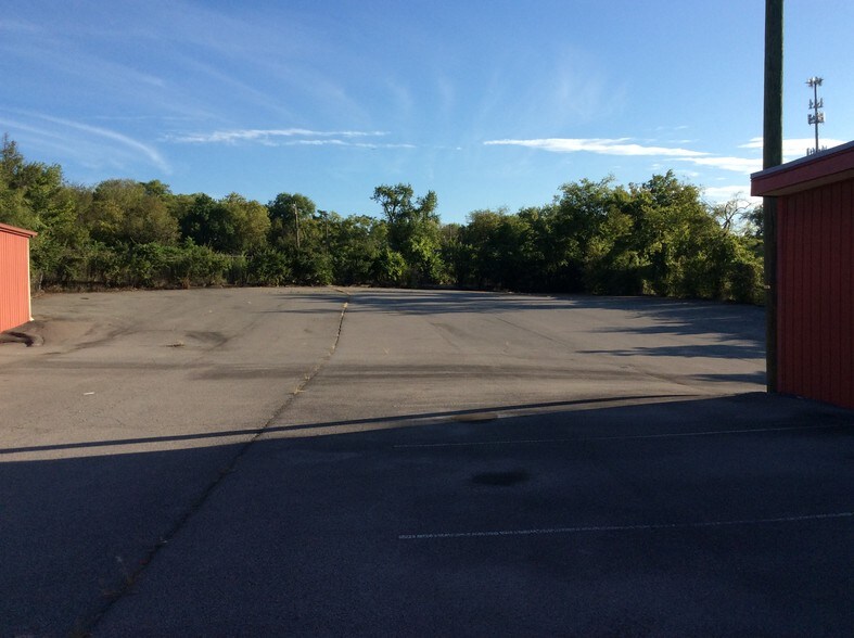 More Photos Of 2314 Clifton Ave, Nashville Warehouse For Lease