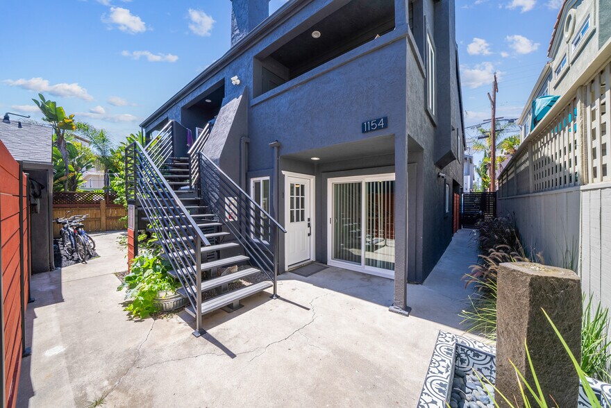 More Photos Of 1152 Pacific Beach Dr, San Diego Apartments For Sale