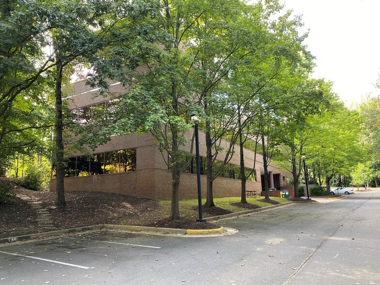More Photos Of 1895 Preston White Dr, Reston Office For Sale