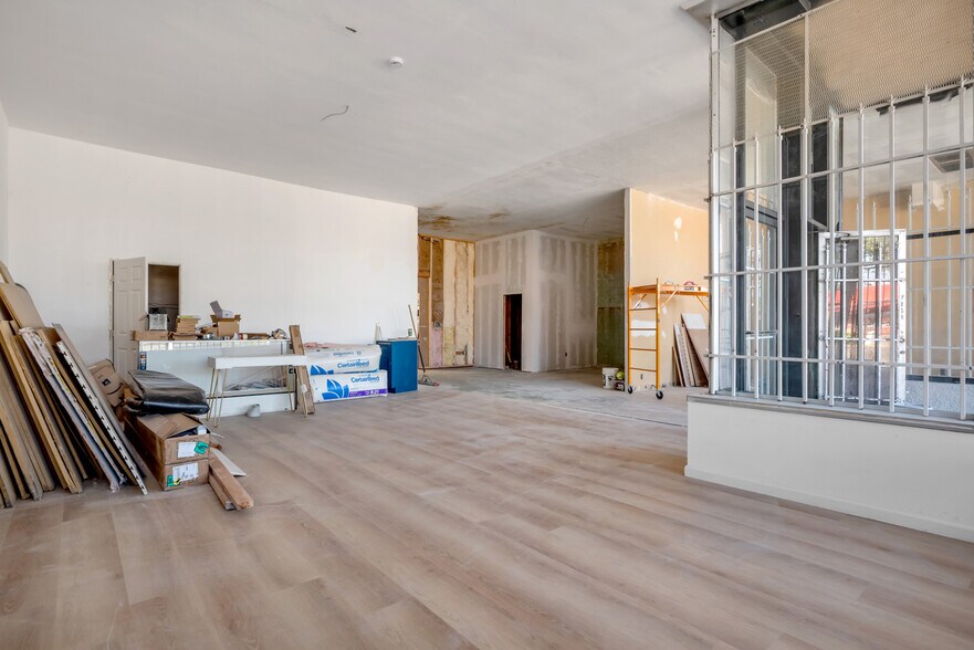 More Photos Of 200 N Cherokee Ln, Lodi Storefront For Sale
