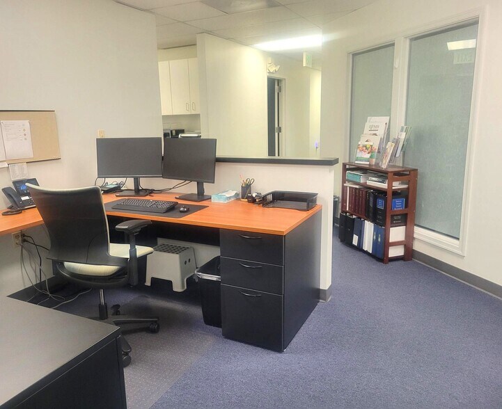 More Photos Of 1400 Front Ave, Lutherville Office For Sale