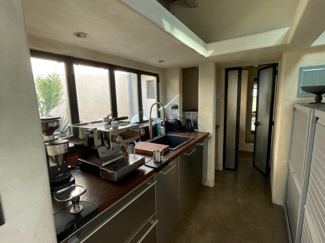 More Photos Of 612-624 Hampton Dr, Venice Loft Creative Space For Lease