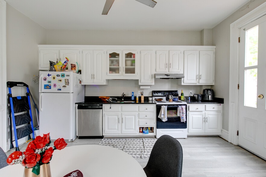 More Photos Of 1300 Floyd Ave, Richmond Multifamily For Sale