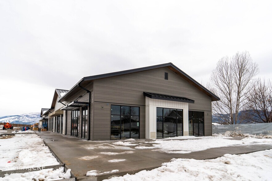 More Photos Of 6995 Linda Vista Blvd, Missoula Storefront For Lease