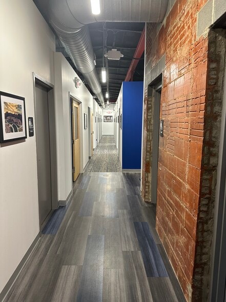 More Photos Of 2136 Remount Rd, Charlotte Loft Creative Space For Lease