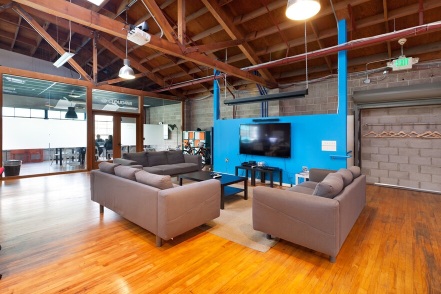 More Photos Of 363 Clementina St, San Francisco Showroom For Sale