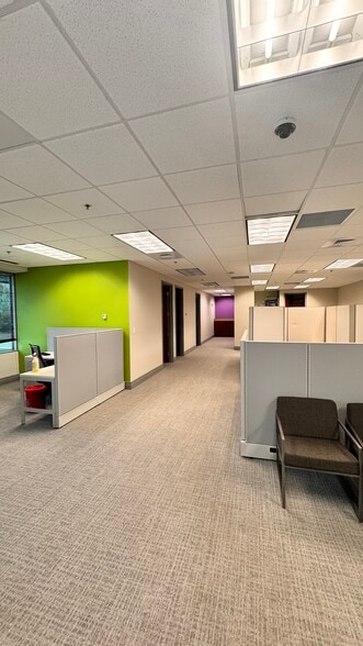 More Photos Of 125 W Romana St, Pensacola Office For Sale