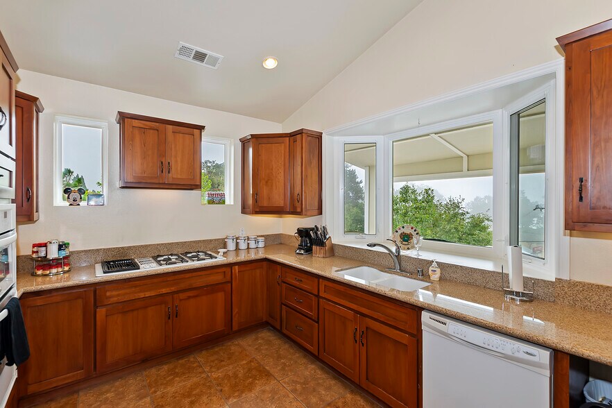 More Photos Of 26288 CA-18, Rimforest Storefront Retail Residential For Sale