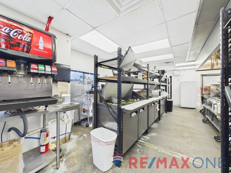 More Photos Of 108 W Kansas Ave, Garden City Office For Sale
