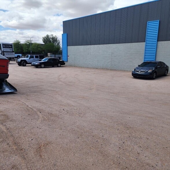 More Photos Of 17141 N Dysart Rd, Surprise Contractor Storage Yard For Lease