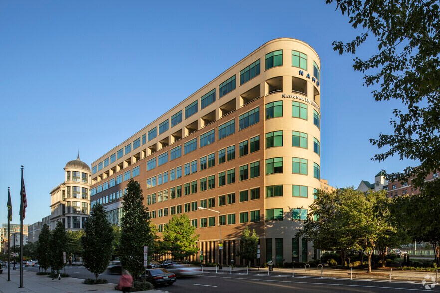 More Photos Of 1201 15th St NW, Washington Office For Lease