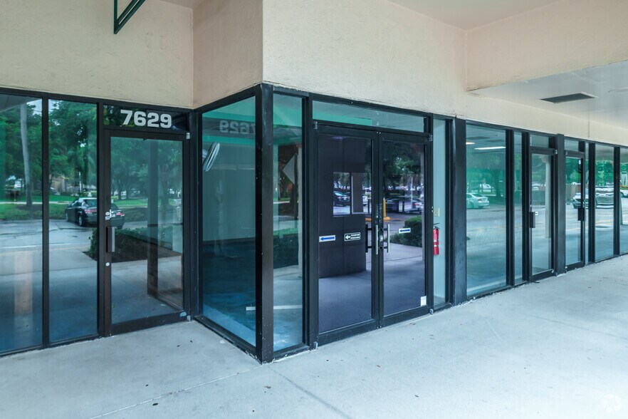 More Photos Of 5701-5881 N University Dr, Tamarac Unknown For Lease
