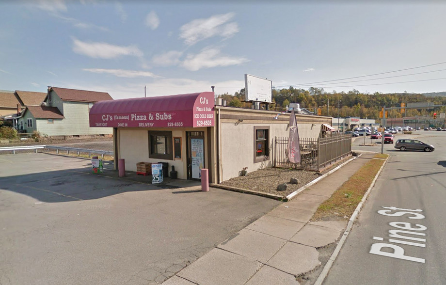 Primary Photo Of 54 Spring St, Wilkes Barre Restaurant For Sale