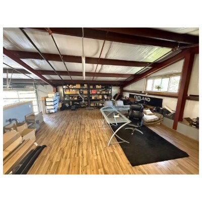More Photos Of 940 SE 9th St, Bend Warehouse For Lease