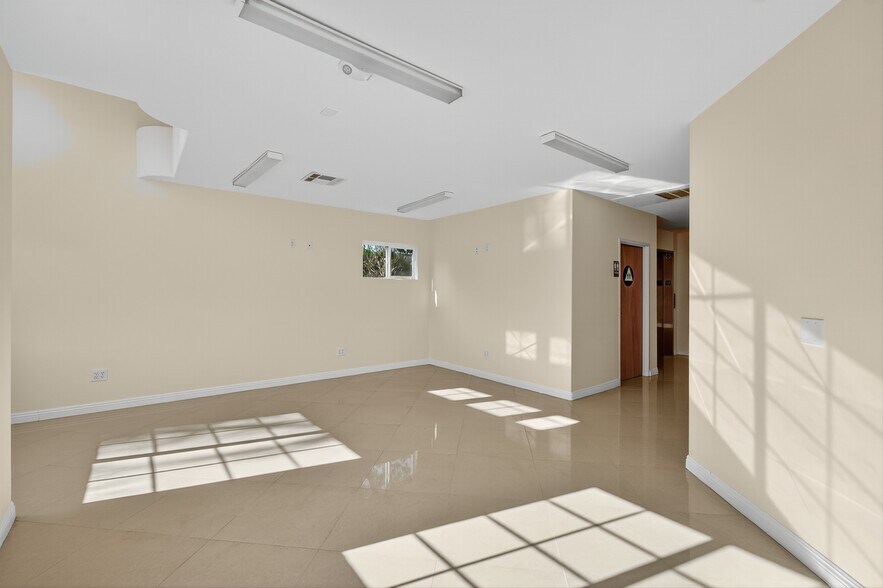 More Photos Of 447 N Prairie Ave, Inglewood Medical For Lease