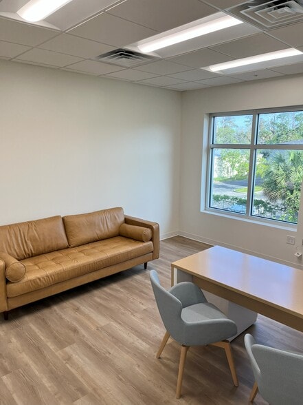 More Photos Of 1909 Beach Blvd, Jacksonville Beach Medical For Sale