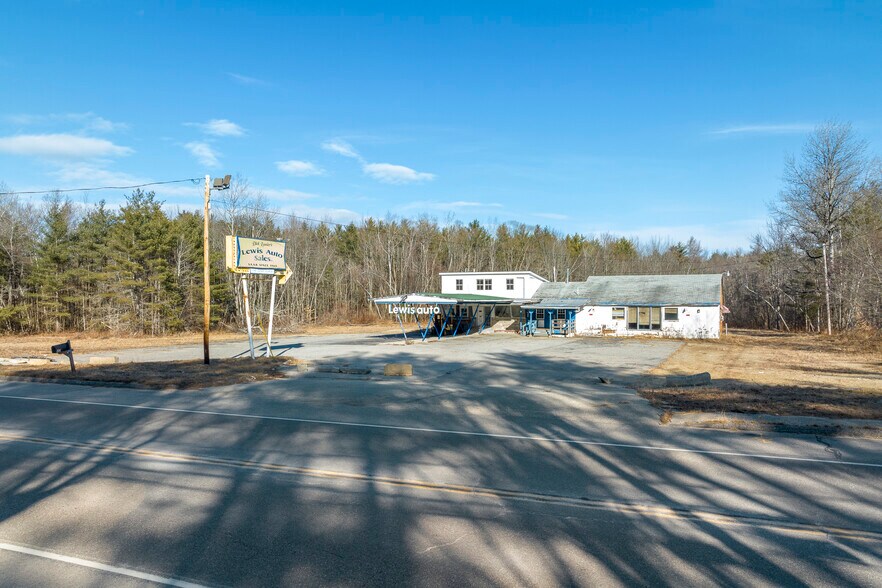 More Photos Of 42 Lisbon Rd, Lisbon Auto Dealership For Sale