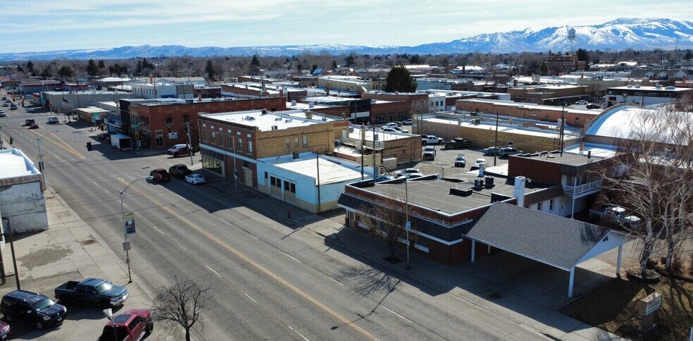 More Photos Of 221 W Main St, Burley Medical For Lease