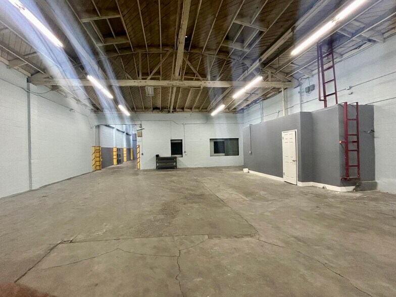 More Photos Of 414 W Florence Ave, Inglewood Warehouse For Sale