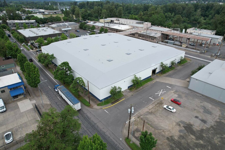 Primary Photo Of 1244 Front St NE, Salem Warehouse For Lease