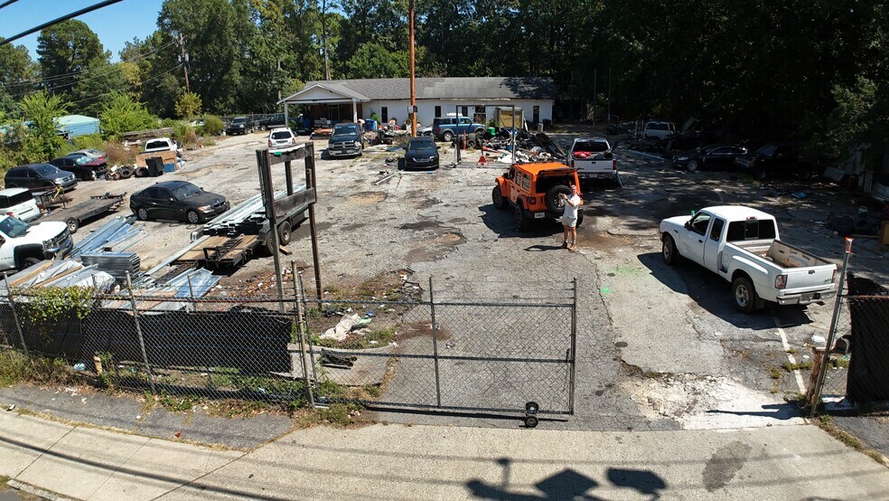More Photos Of 2794 Metropolitan Pky SW, Atlanta Auto Repair For Sale