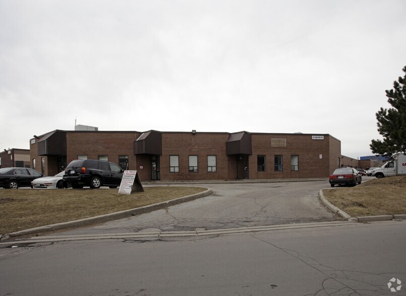 More Photos Of 100 Melford Dr, Toronto Warehouse For Lease