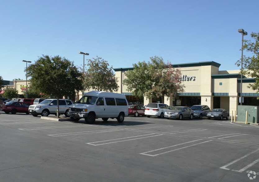 Primary Photo Of 3501 McHenry Ave, Modesto Unknown For Lease