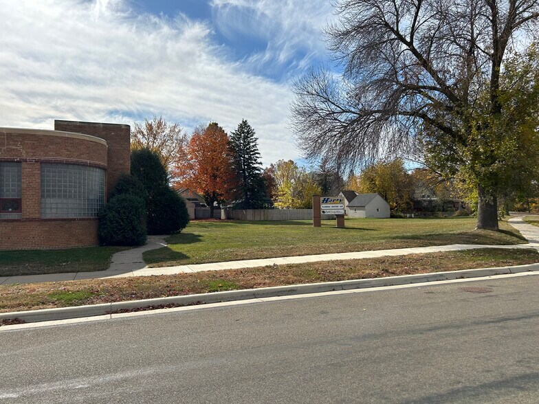 More Photos Of 1600 1st Ave NE, Austin Warehouse For Sale