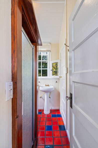 More Photos Of 2332-2334 California Street, San Francisco Apartments For Sale
