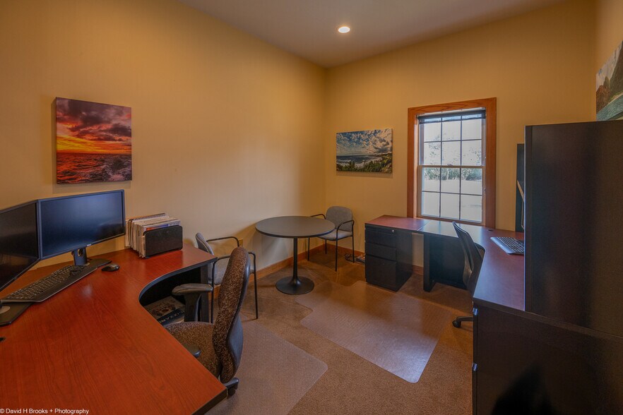More Photos Of 11090 Dovedale Ct, Marriottsville Office For Sale