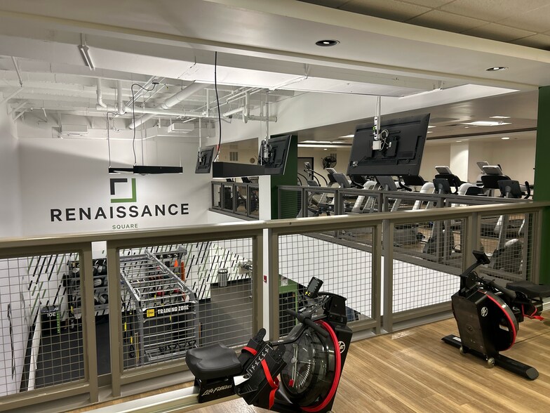 More Photos Of 40 N Central Ave, Phoenix Office For Lease