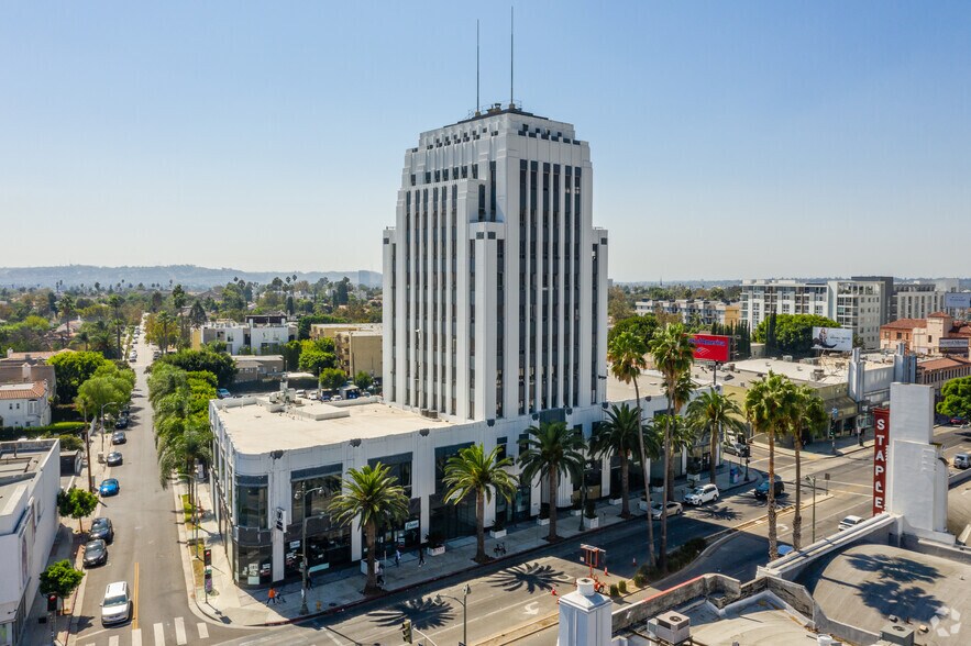 More Photos Of 5400-5420 Wilshire Blvd, Los Angeles Loft Creative Space For Lease