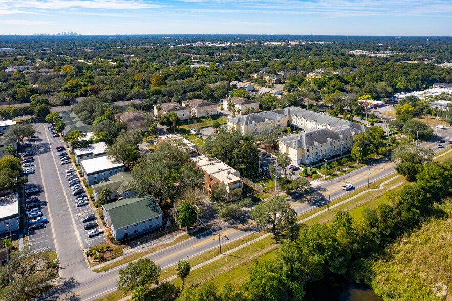 More Photos Of 13009 Kain Palms Ct, Tampa Dormitory For Sale