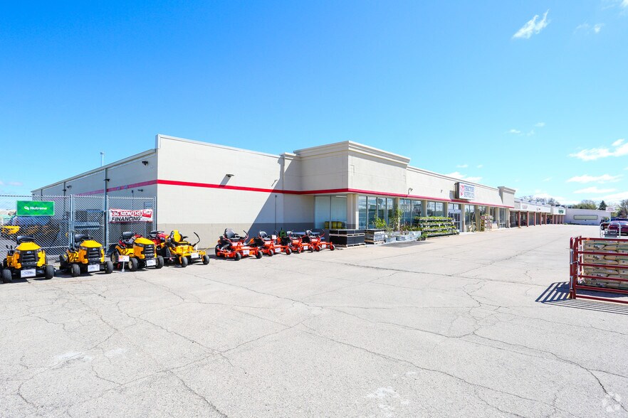 Primary Photo Of 1104-1122 W Main St, Waupun Fast Food For Lease