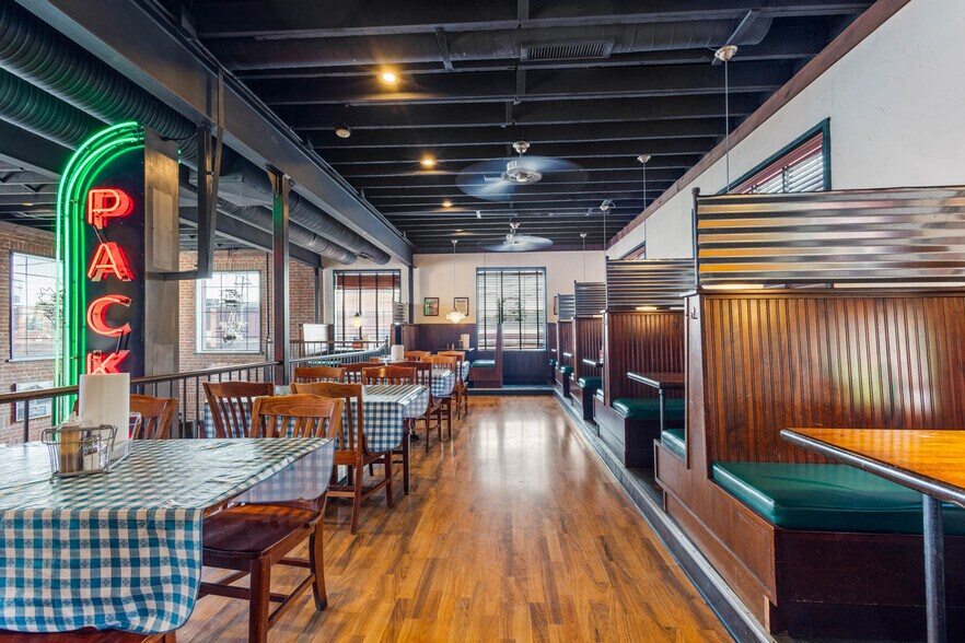 More Photos Of 20 Center St, Batavia Restaurant For Sale