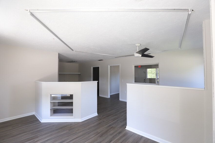 More Photos Of 410 NW 16th Ave, Gainesville Office For Lease