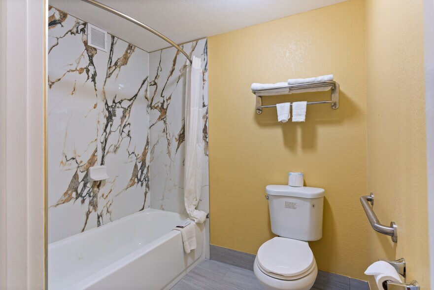 More Photos Of 1220 Boone Avenue Ext, Kingsland Hotel For Sale