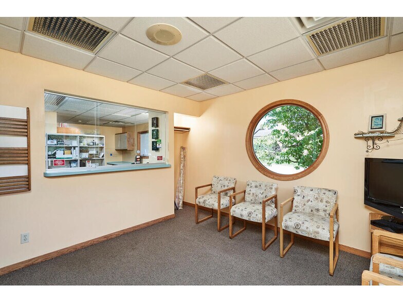 More Photos Of 727 Graham Rd, Cuyahoga Falls Medical For Sale