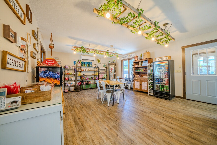 More Photos Of 420 Main St, New Munich General Retail For Sale