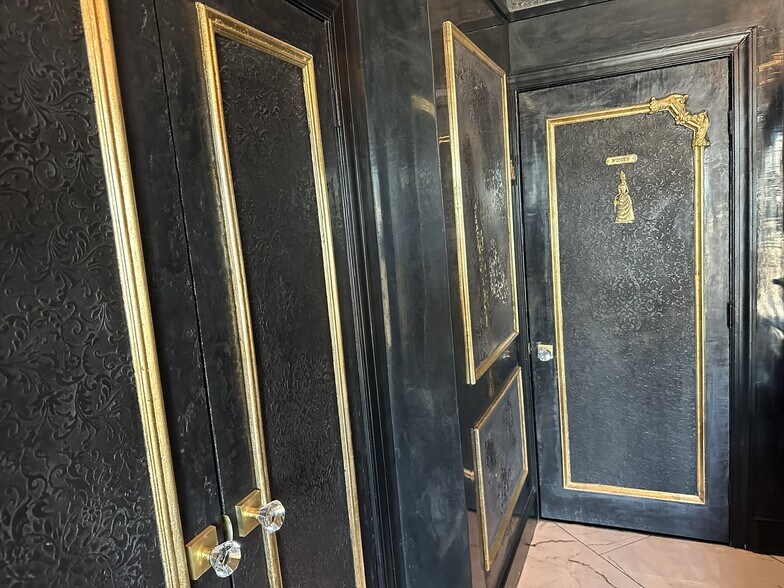 More Photos Of 141 Mansion Ave, Staten Island Restaurant For Sale