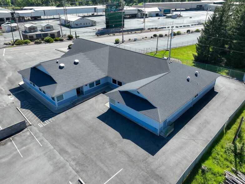 More Photos Of 2665 Glendale Valley Rd, Glendale Office For Sale