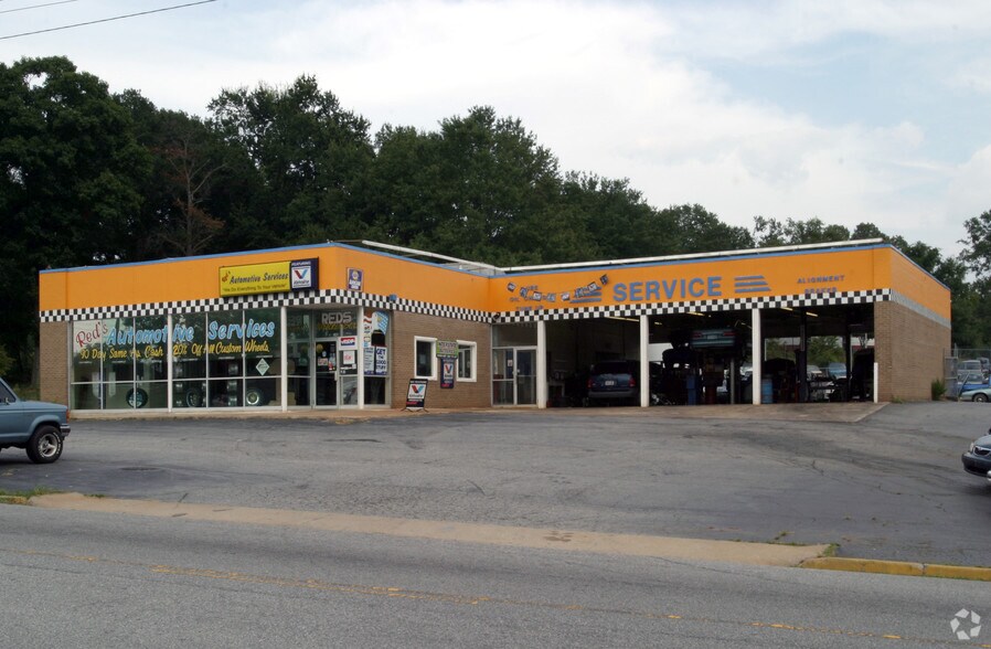 Primary Photo Of 140 Garner Rd, Spartanburg Auto Repair For Lease