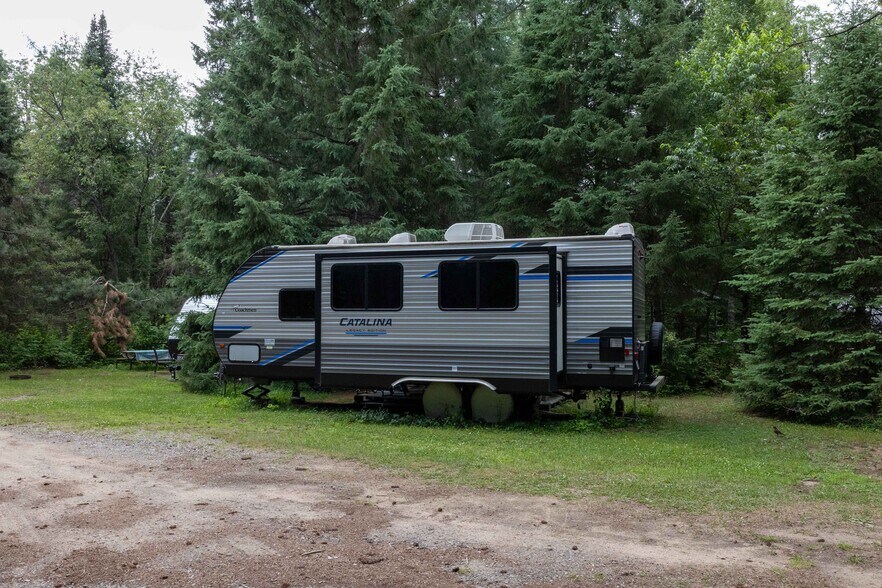 More Photos Of 2883 HWY-60, Dwight Trailer Camper Park For Sale