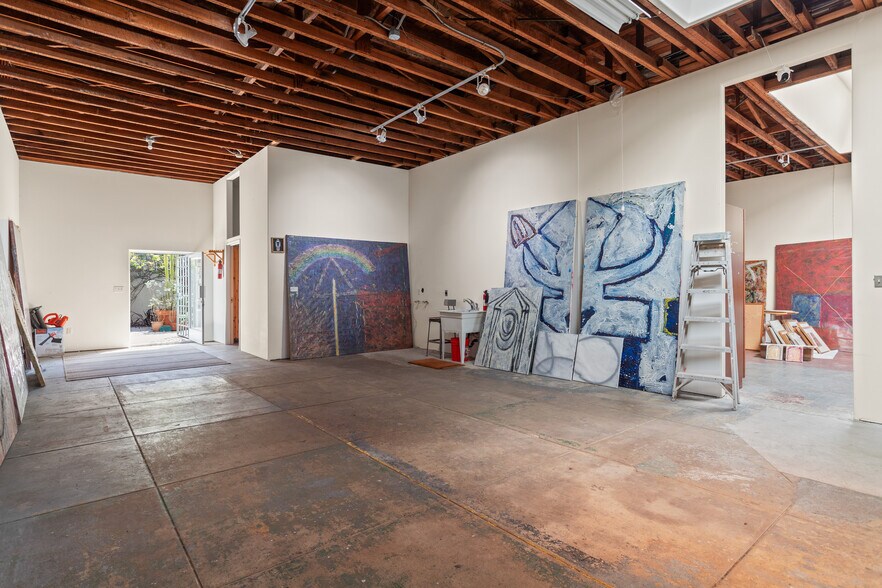 More Photos Of 1312 S Pacific Ave, San Pedro General Retail For Sale