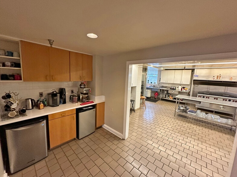 More Photos Of 831 Varnum St NE, Washington Dormitory For Sale