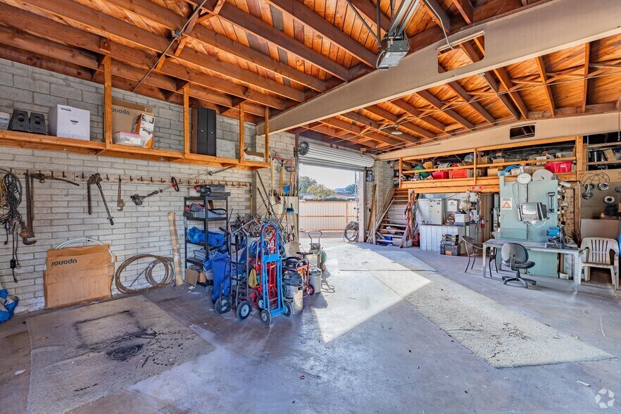 More Photos Of 8870-8878 La Mesa Blvd, La Mesa Storefront For Sale