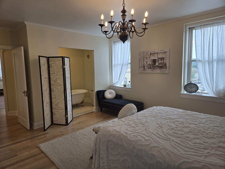 More Photos Of 202 W Main St, Decorah Sorority Fraternity House For Sale