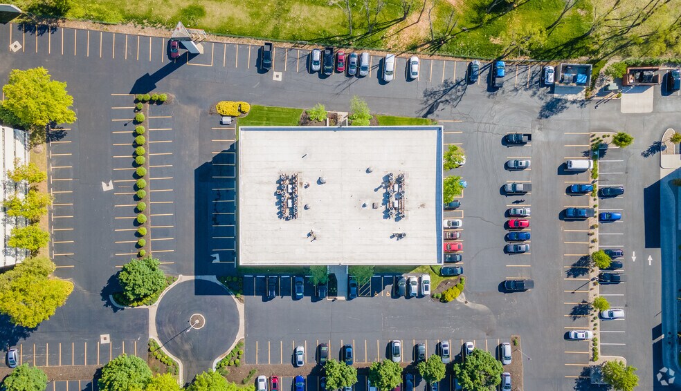 More Photos Of 8180 Corporate Park Dr, Montgomery Unknown For Lease