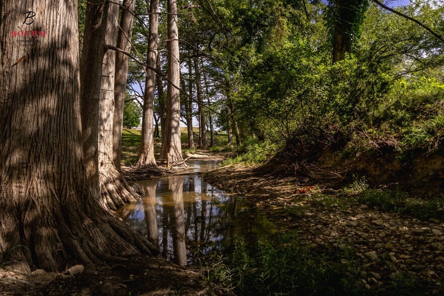 More Photos Of 50500 Interstate 10 W, Comfort Office For Sale