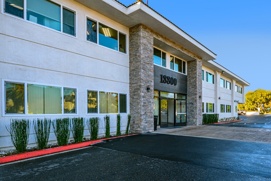 More Photos Of 18800 Main St, Huntington Beach Medical For Lease